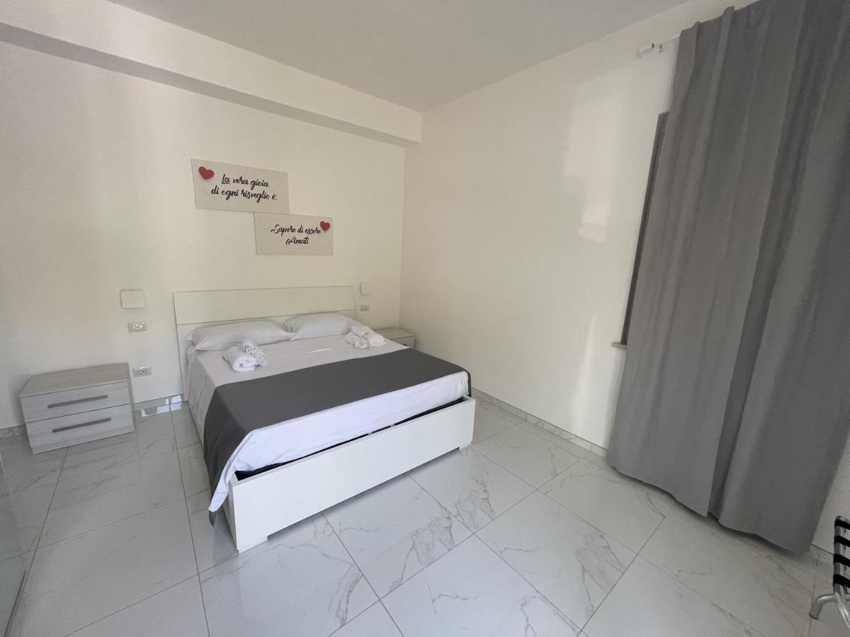 B&B Il Suono Della Campagna Терачина Екстериор снимка