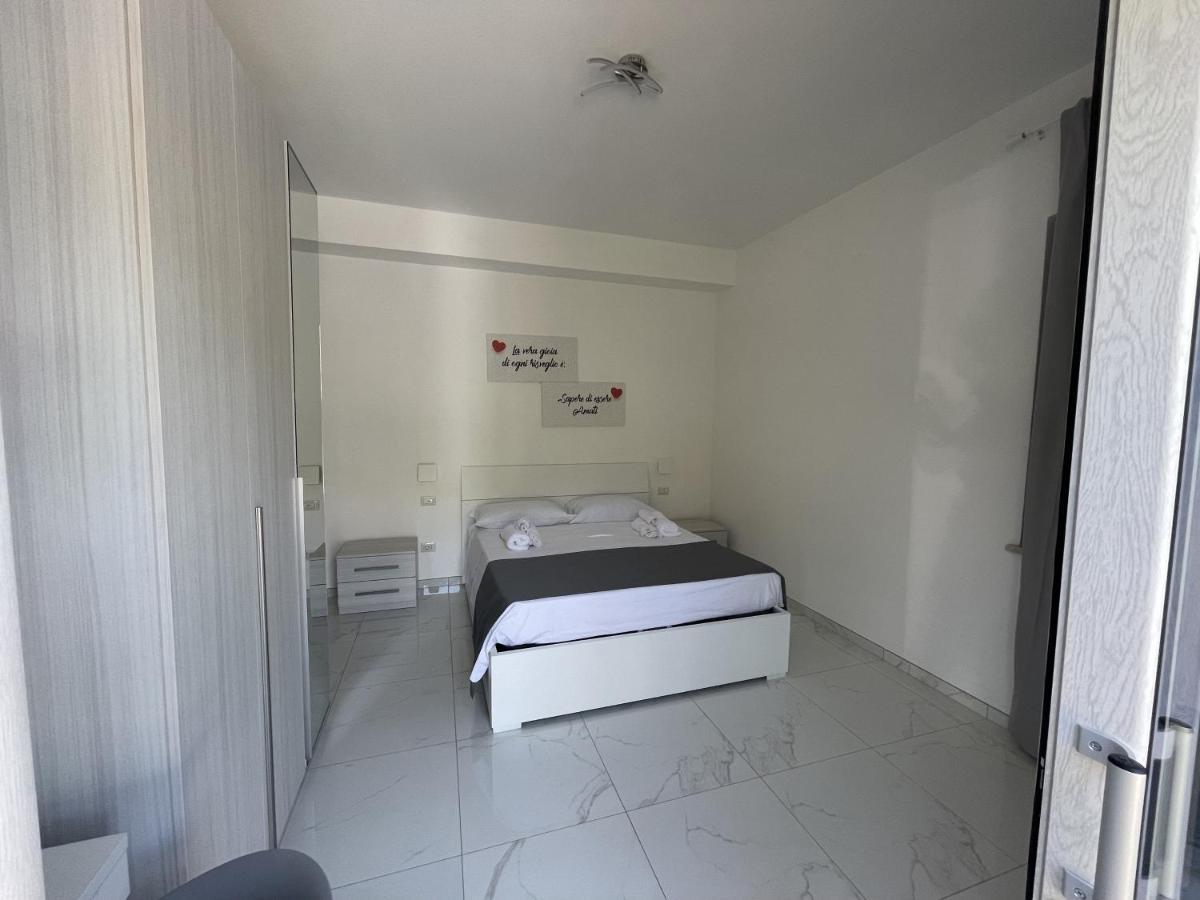 B&B Il Suono Della Campagna Терачина Екстериор снимка